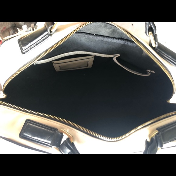 Calvin Klein purse - Picture 3 of 6